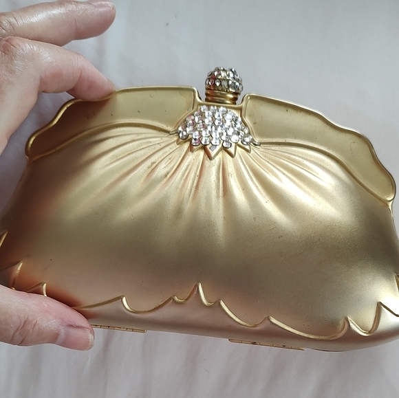 VINTAGE Brushed Gold Tone Crossbody Bag with Rhinestone Embellishment SALE! - Picture 4 of 10